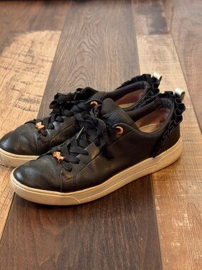 Ted Baker London Astrina Women’s Black Ruffled Leather Sneakers Women US Size 8